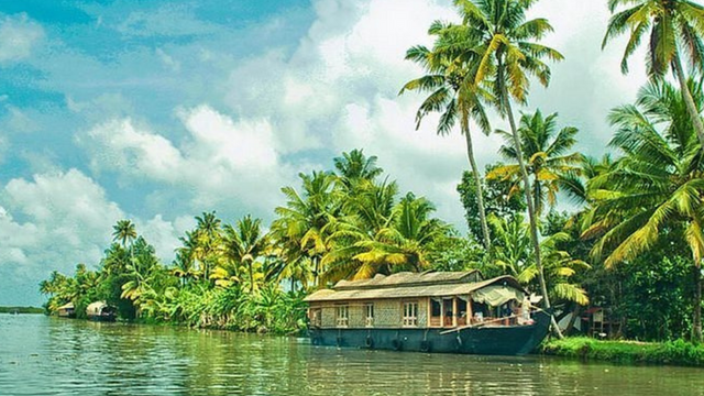 Top 10 places to visit in Kerala 2023